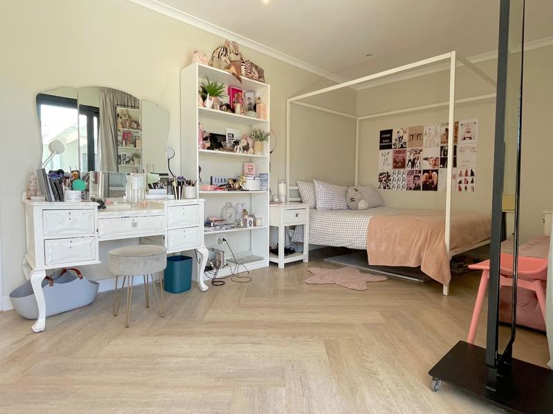 4 Bedroom Property for Sale in Northshore Western Cape